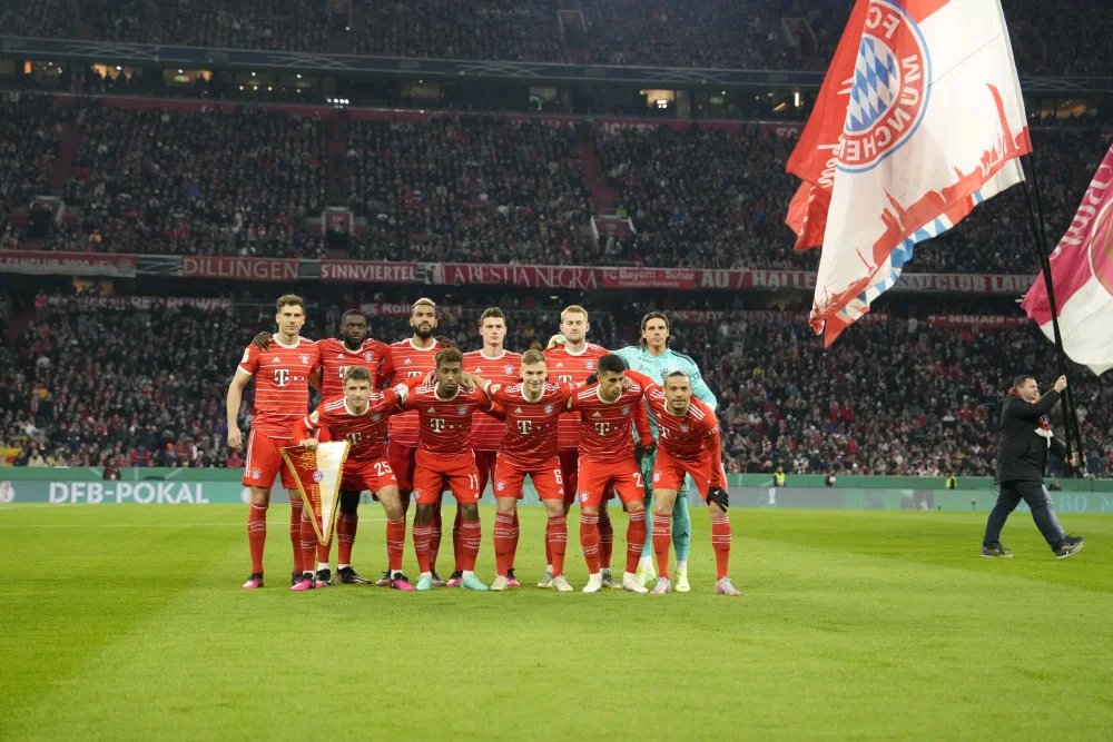 包含拜仁慕尼黑全队状态火爆，大胜弗赖堡晋级的词条