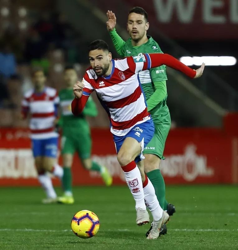 包含罗马主场战胜国米,继续领跑积分榜的词条 包含罗马主场战胜国米,继续领跑积分榜的词条