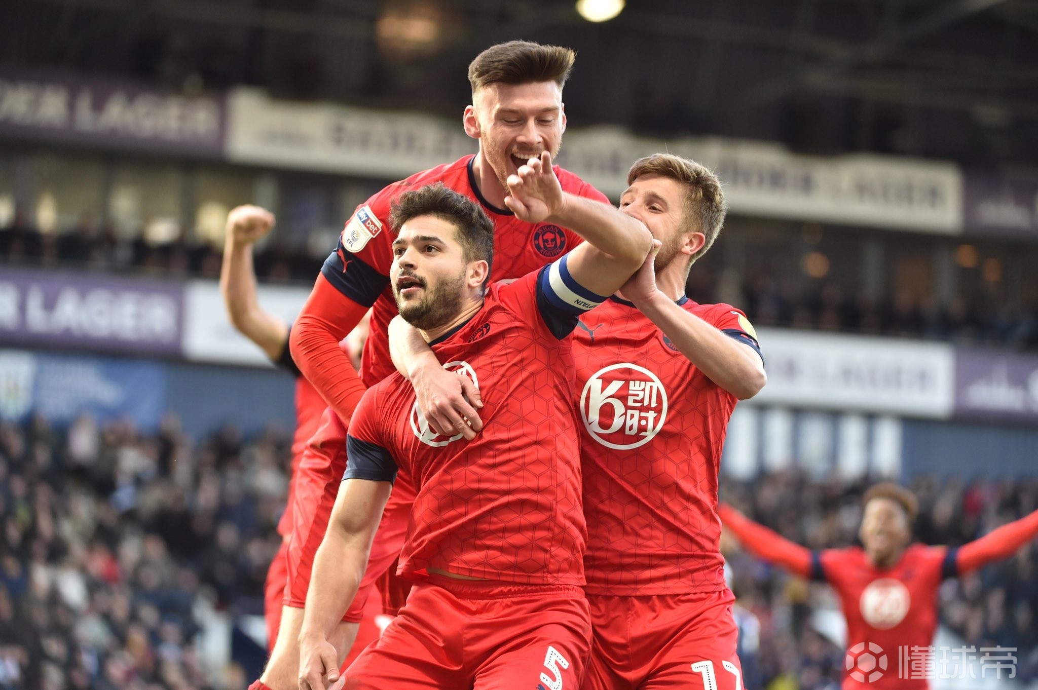 罗奇代尔击败对手,重回英冠升级榜首 罗奇代尔击败对手,重回英冠升级榜首