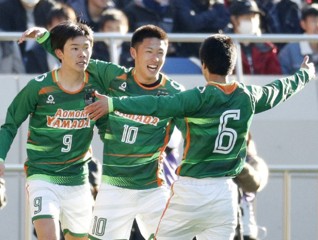 包含日本队连胜晋级，进入半决赛的词条