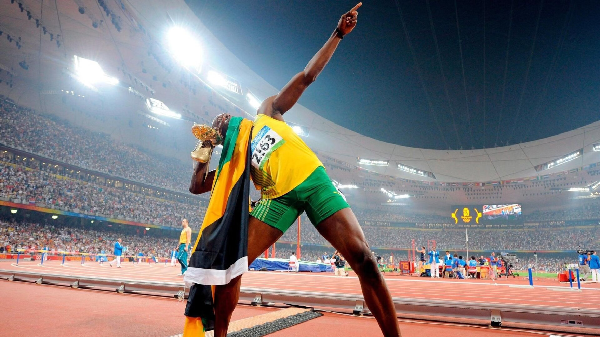 伊布精神照耀绿茵场,加拿大对阵哥伦比亚,诠释硬仗之王的真谛